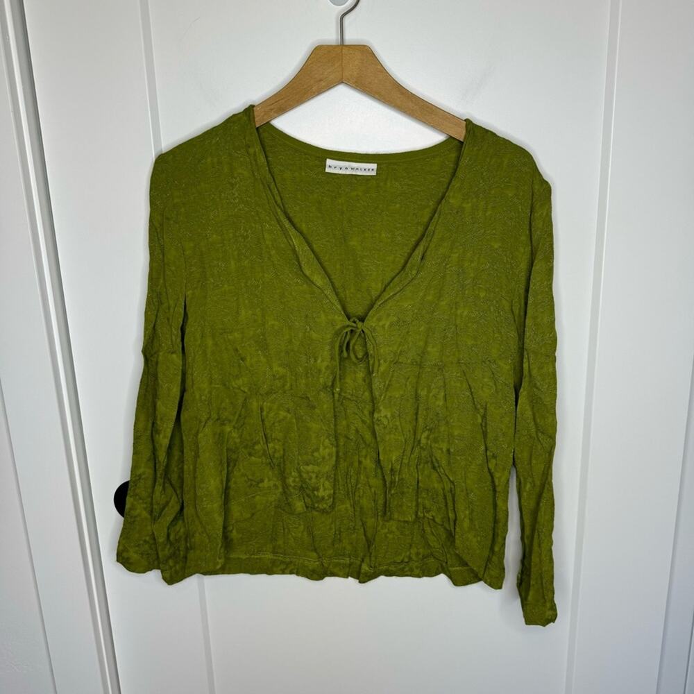 Bryn Walker Green Textured Rayon Lightweight Tie Front Blouse Top Size Medium